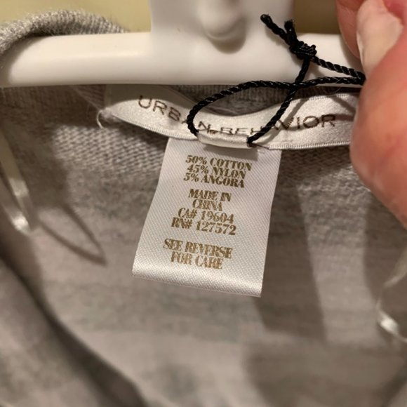 Urban Behavior NWT Cardigan 3/4 sleeve small - Picture 3 of 3